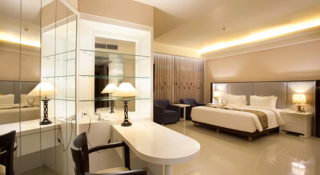 Двухместный полулюкс Golden Palace Hotel Lombok