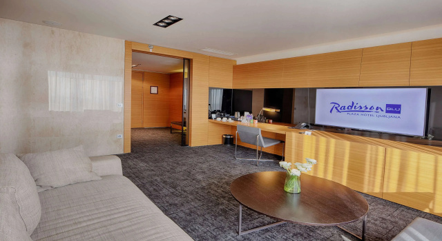 Люкс c 1 комнатой Radisson Blu Plaza Hotel Ljubljana