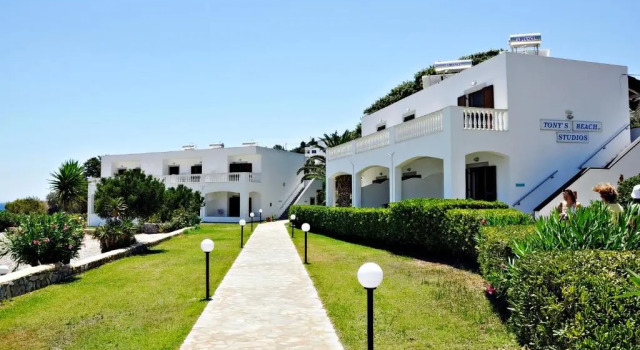 Tonys Beach, Reserva ahora Apartahotel Vromolithos Partheni