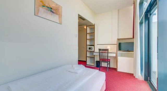 Одноместный номер Come Inn Berlin Kurfürstendamm