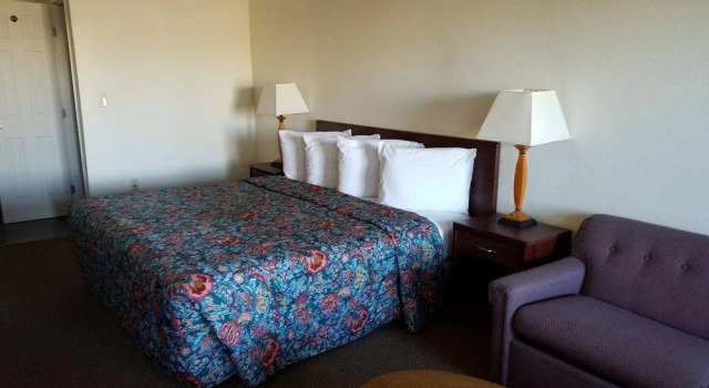 Sahara Inn, Réserver Auberge Hôtels à Holbrook avec parking, Parking