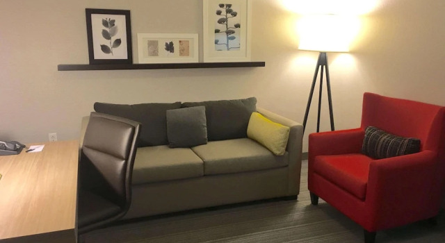 Четырёхместный люкс Country Inn & Suites by Radisson, Austin North Pflugerville , TX