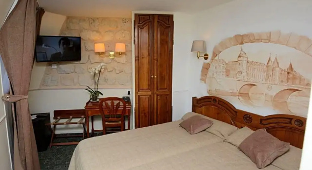 Номер Deluxe Familia Hotel