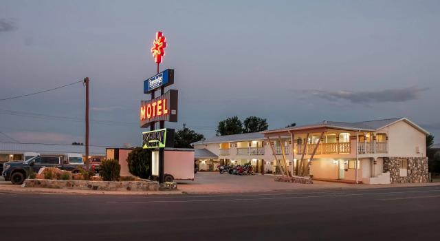 Travelodge by Wyndham Las Vegas NM