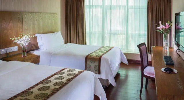 Vienna San Hao Inn Meilong Shenzhen, Rezerwuj Hotel Hotele w Shenzhen z parkingiem, Parking
