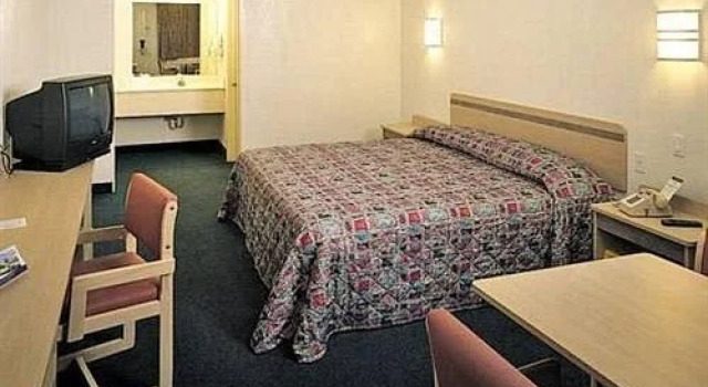 Americas Best Value Inn & Suites-Blue Springs / Kansas City, Buchen Sie Hotel Blue Springs Missouri