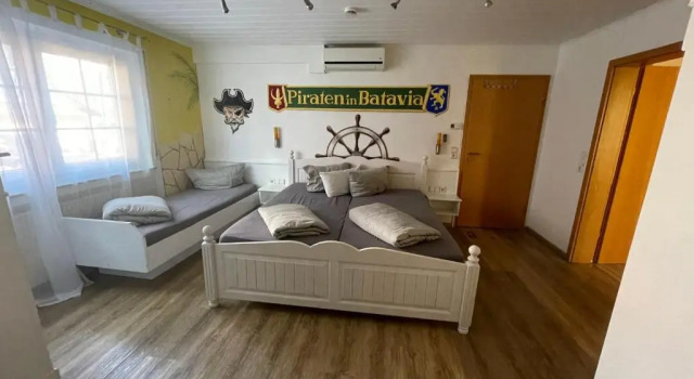 PENSION JÄGER - der Geheimtipp am Europa-Park, Reserva ahora Hotel Hoteles en Baden-Wurtemberg con piscina, Piscina