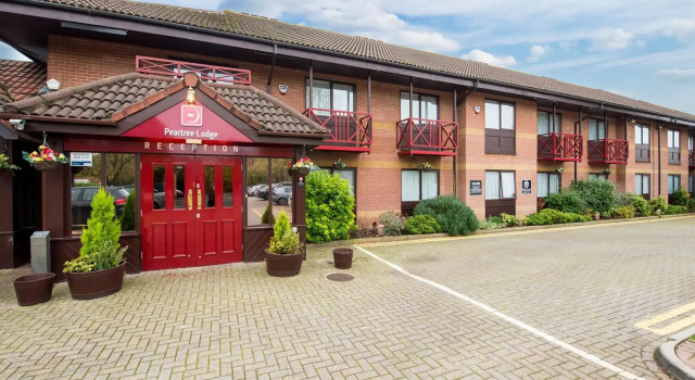 Peartree Lodge Waterside, Забронировать Отель Милтон-Кинс Бакингемшир