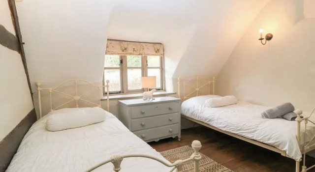 Cosy Cot