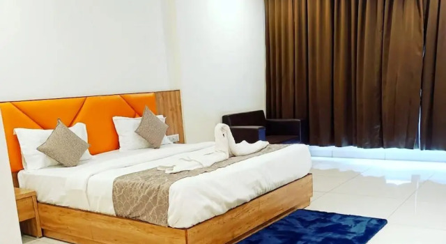 Hotel Fun Regency, Book Hotel 4-stjernede hoteller i Halol, 4*