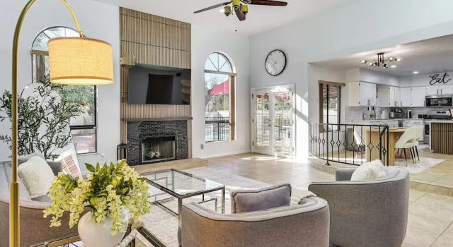 7 Mi to Sabino Canyon: Poolside Oasis w/ Mtn Views, Prenota Casa vacanze Tucson Arizona