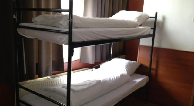 Четырёхместный номер Standard Hotel Continental Amsterdam