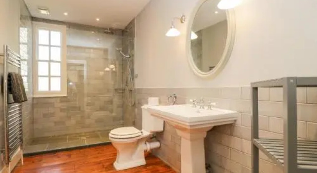 Little Ellers, Забронировать Отель Бизнес-отели Англии, 4* 5*