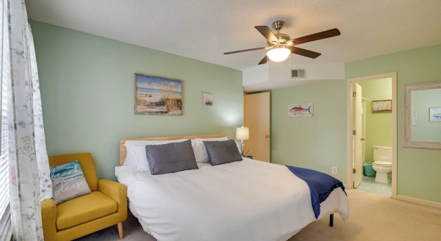 Myrtle Beach Condo 2 Mi to Surfside Beach!