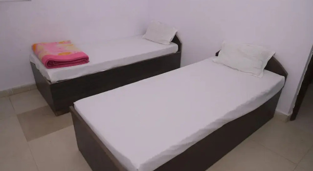 Maharani Maya Guest House Bodhgaya, Book Pension Gæstehuse i Bihar, Pension
