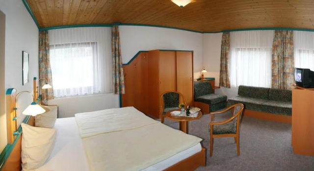 Familienhotel Steindl, Rezerwuj Hotel Hotele w Millstätter See z basenem, Basen