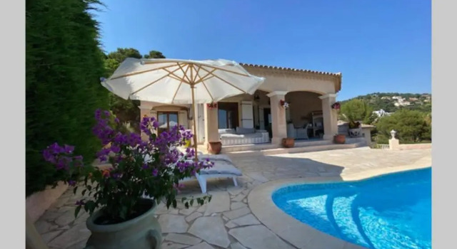 Коттедж Ferienhaus Cristina mit Pool, Meerblick, familienfreundlich