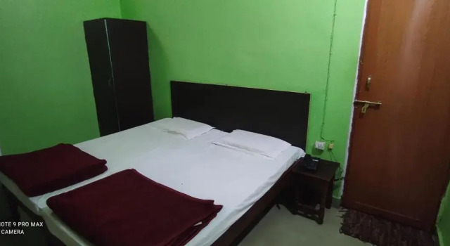 Hotel Shane Avadh, Забронировать Отель Отели Файзабада с парковкой, рядом с Железнодорожная станция Файзабад, Парковка