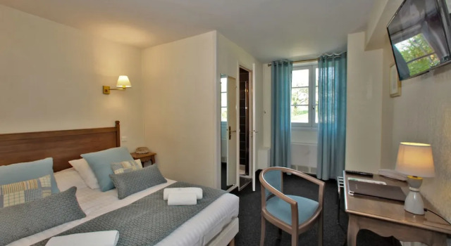 Номер Comfort Hôtel Le Madrigal