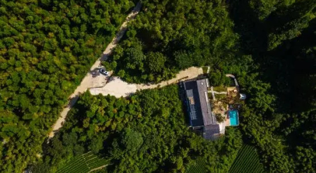 YoLo Qingdie Wu·Linya Yunshu B&B, Prenota Bed & breakfast Hotel a Huzhou con piscina, Piscina
