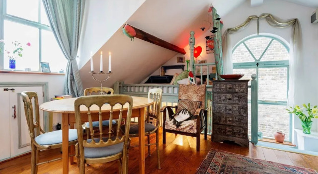 Veeve - The Attic Studio