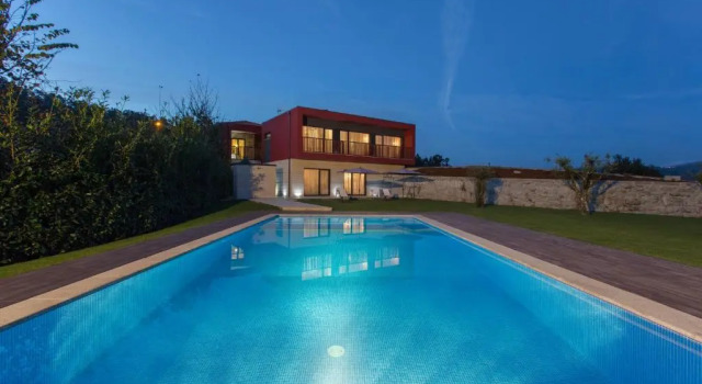 Коттедж с 5 комнатами Casa de Campo Sossego da Lata