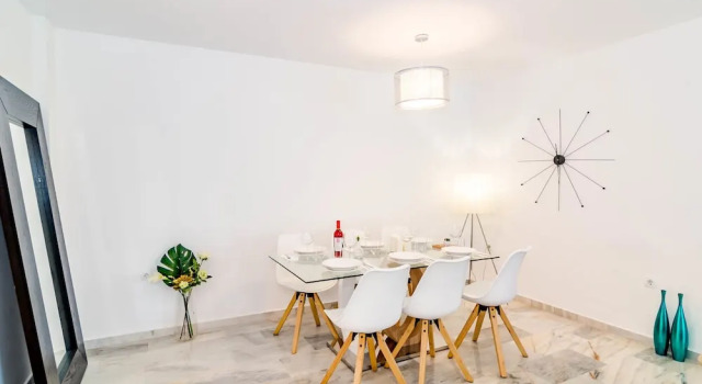 CNA-2 bedroom with large roof terrace, Забронировать Отель Отели Эстепона 4 звезды, рядом с Atalaya Golf &amp; Country Club, 4*