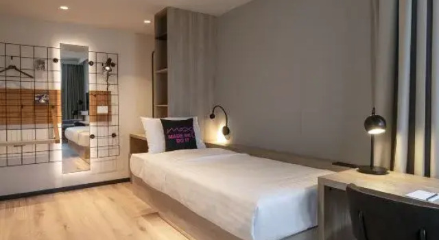 Двухместный полулюкс c 1 комнатой Moxy Budapest Downtown