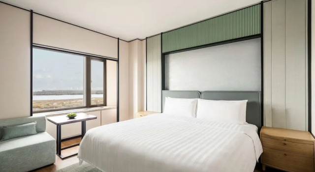 Двухместный номер семейный Deluxe с видом на реку Shangri-La Harbin