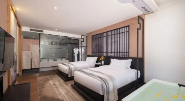 Двухместный люкс c 1 комнатой LiuHeYunYan Hotel.Dali