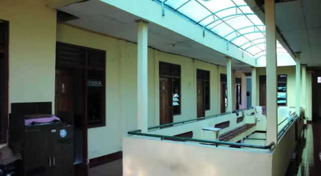 Ekost Bayeman, Book Guesthouse Baturetno 