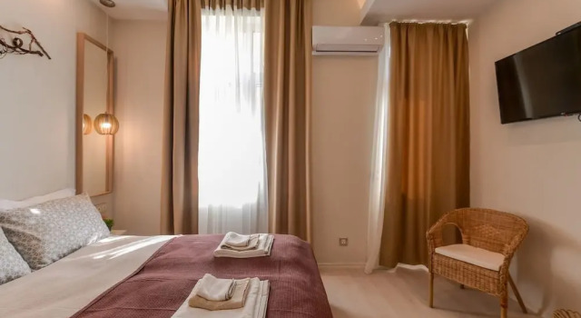 FM Luxury 1-BDR Apartment - Sofia Dream Desert, Забронировать Апартаменты/квартира Отели Софии с парковкой, рядом с Президентство, Парковка
