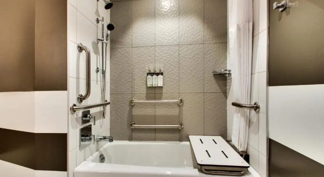 Mobility/hearing access номер The Rose Chicago, Tapestry Collection By Hilton
