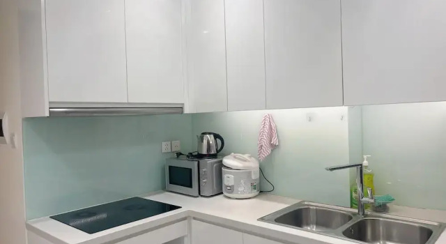 Kelly House at Vinhomes Central Park, Забронировать Апартаменты/квартира Куан-Бинь-Тхань Хошимин, рядом с Небоскреб Landmark 81