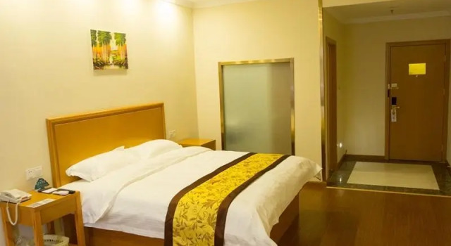 Двухместный номер Standard GreenTree HeBei TangShan Nanhu Lake Express Hotel