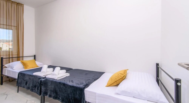 Beautiful Apartment in Kastel Gomilica With Wifi and 2 Bedrooms