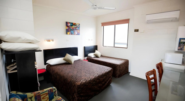 A&A Lodge Motel, Rezerwuj Motel Emerald Queensland, w pobliżu Ogród botaniczny Emerald