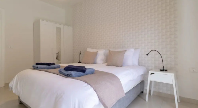 Full Option 9 People Central Location, Забронировать Отель Отели Иерусалима с парковкой, рядом с Площадь Сиона, Парковка