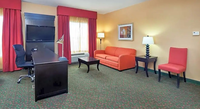 Четырёхместный люкс Hampton Inn & Suites Waco-South