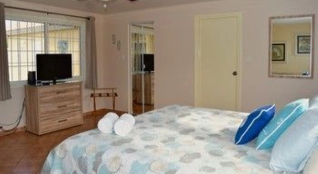 Palm Beach Sunset Villa, Prenota Villa Hotel 4 stelle a Palm Beach, 4*