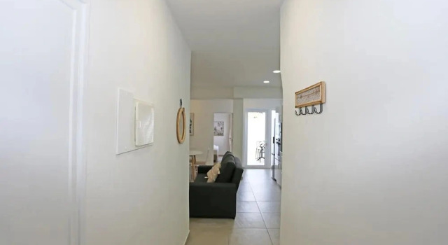 Коттедж B88 - Mendon a Street Apartment