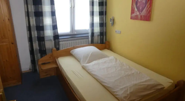 Gasthof zur Querenburg, Réserver Hôtel Hann. Muenden 