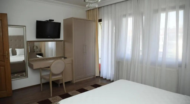 Двухместный номер Standard с балконом Hotel Cleon