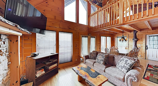 New Listing! Dollywood W/ Private Hot Tub 4 Bedroom Cabin, Забронировать Дом для отпуска Пиджен-Фордж Great Smoky Mountains National Park, рядом с Парк "Пэррот-маунтин-энд-Гарденс"