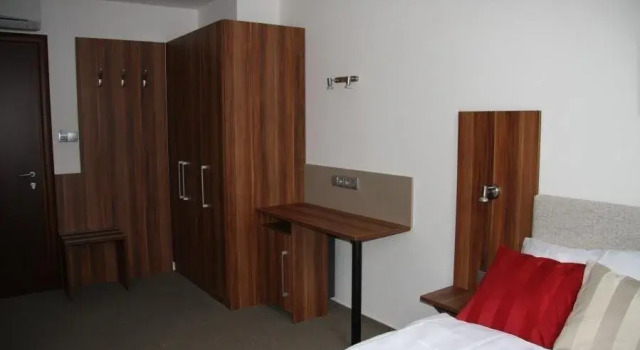 Art Hotel Podebrady, Book Hotel Hoteller i Podebrady med parkering, Parkering