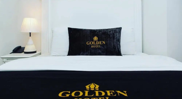 Golden Hotel