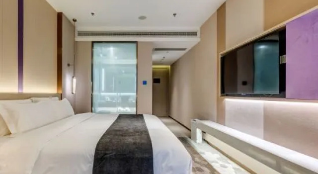Кровать в общем номере (мужской номер) Lavande Hotel (Tianjin Meijiang Convention and Exhibition Center Sam's Club)