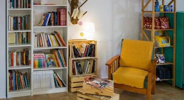Cohabit Hostel and Ecocultural Space, Prenota Ostello Viñuela Axarquía