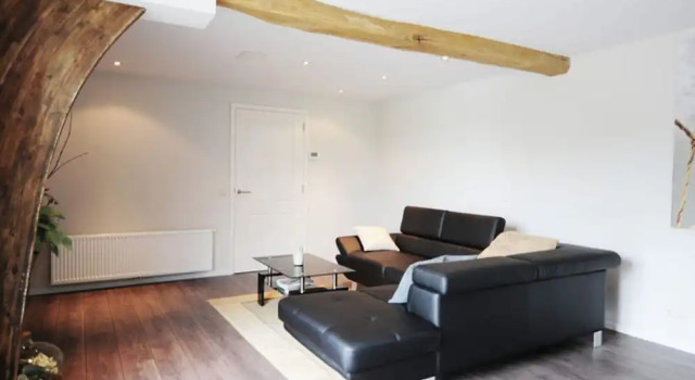 Romantic Holiday Home With Plenty of Cycling and Walking Possibilities