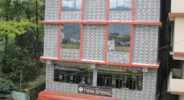 Goroomgo Twin Spring Gangtok